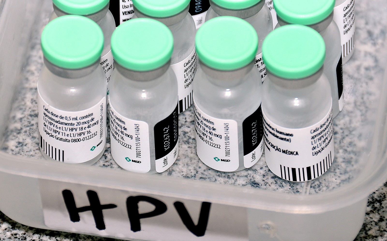 Ministério da Saúde lança campanha para aumentar número de jovens vacinados contra o HPV